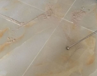 龙江瓷砖空鼓维修公司分享粘合剂选择不当在瓷砖铺贴过程中可能导致以下问题