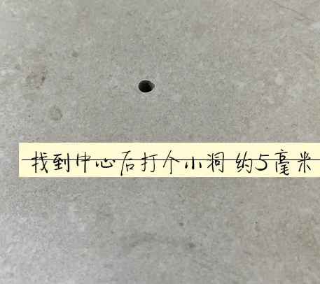 龙江瓷砖空鼓维修公司专业解答在瓷砖铺贴过程中，如果砂料搅拌不均匀，将会带来以下问题